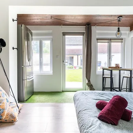 Apartment Stunning Apartment In Amblainville *